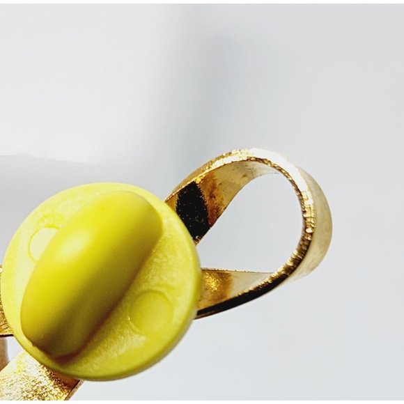 Gold Tone Cancer Survivors Ribbon Lapel Button Hat Pin Collectible - Picture 6 of 10